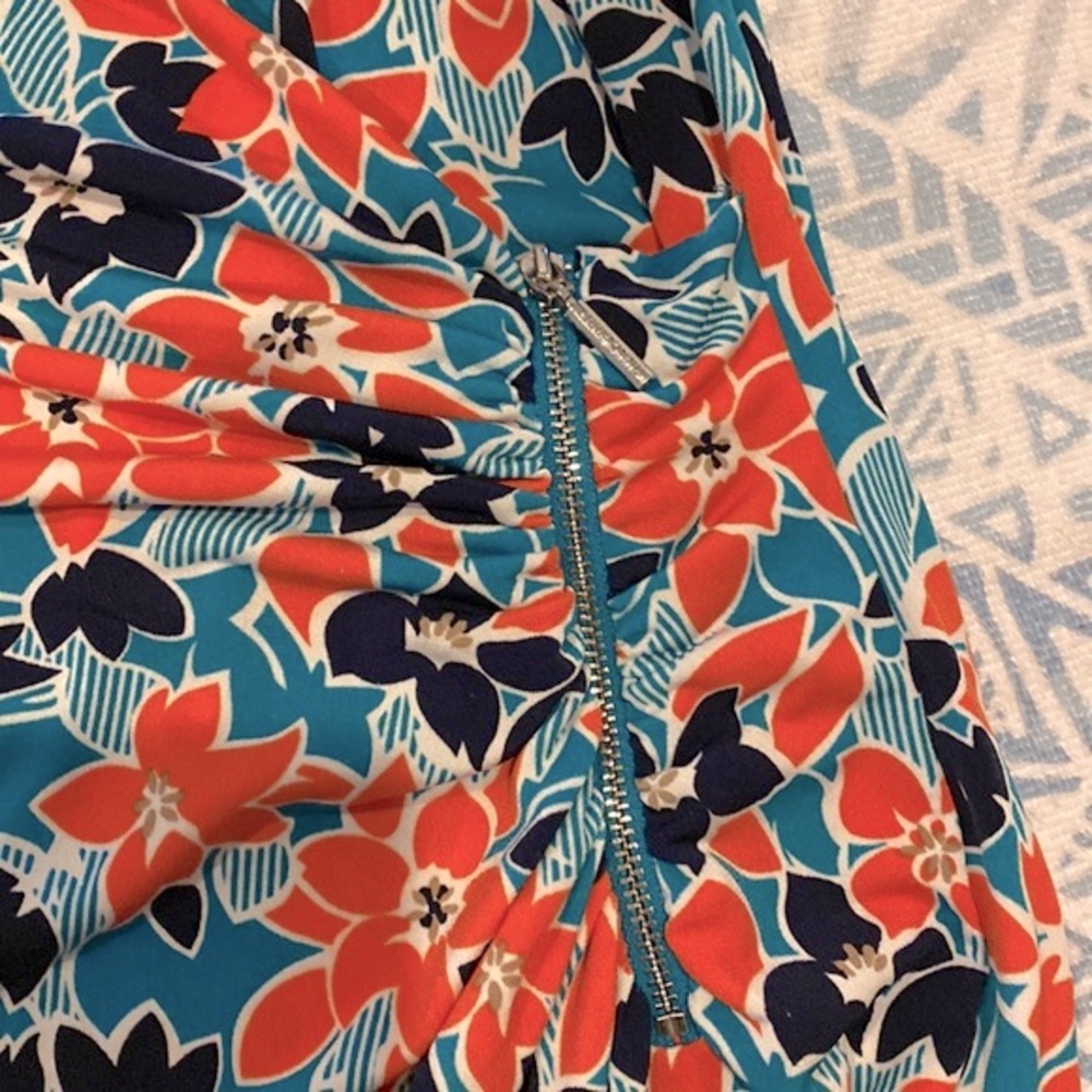 Anne Klein Vibrant Floral Dress - Picture 6 of 7